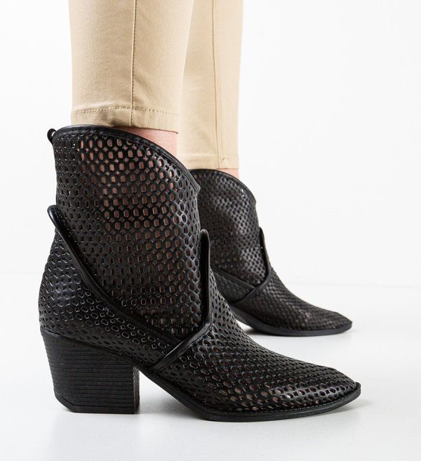 Wow Shoes Ботини Donza Черни