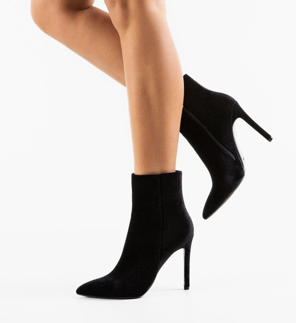 Ali Ботини Erik Черни