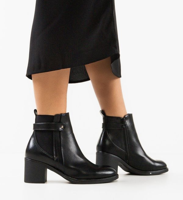 Ali Ботини Fletch Черни