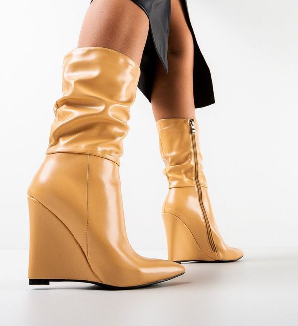 Botinelli Ботини Freeman Бежов