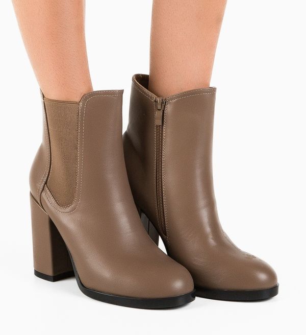 Ali Ботини Frost Каки