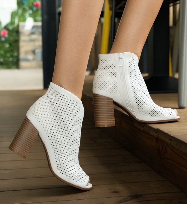 Ali Ботини Gallco Бели