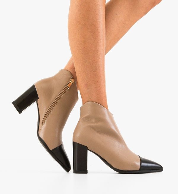 Angel Blue Ботини Glenna Бежов