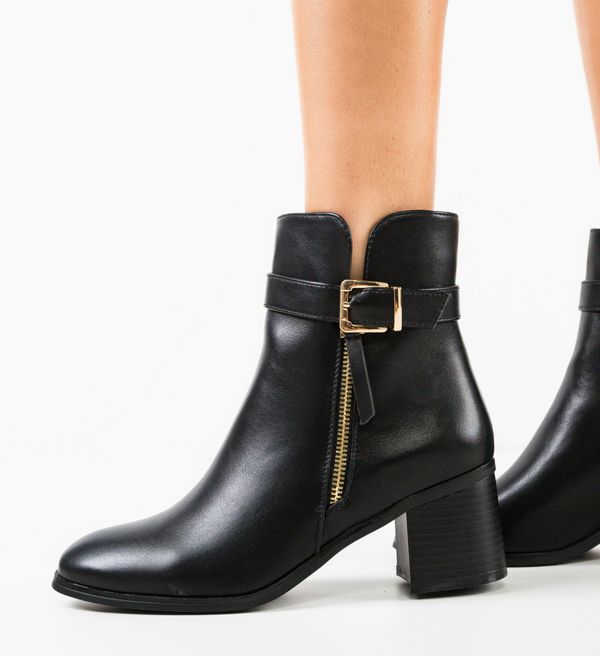 Ali Ботини Harp Черни