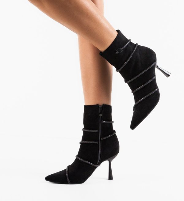 Ali Ботини Hatti Черни