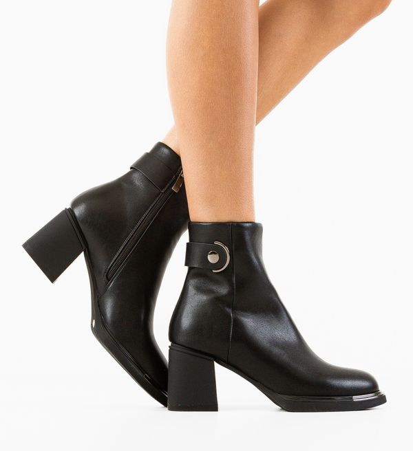 Carolie Ботини Kavra Черни