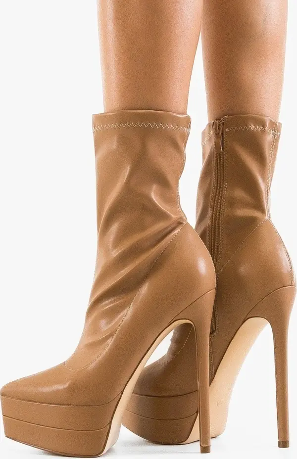 Botinelli Ботини Kazmire Бежов