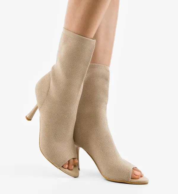 Ali Ботини Kefer Бежов