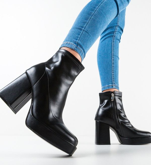 Udobni Ботини Kids Черни