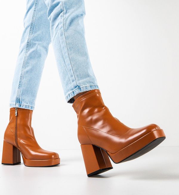 Udobni Ботини Kids Камел