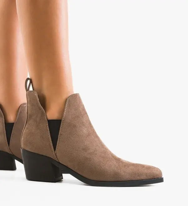 Ali Ботини Lance Каки