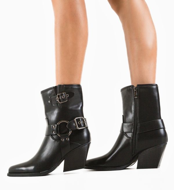 Ali Ботини Larvak Черни