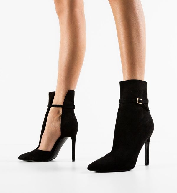 Ali Ботини Lochla Черни