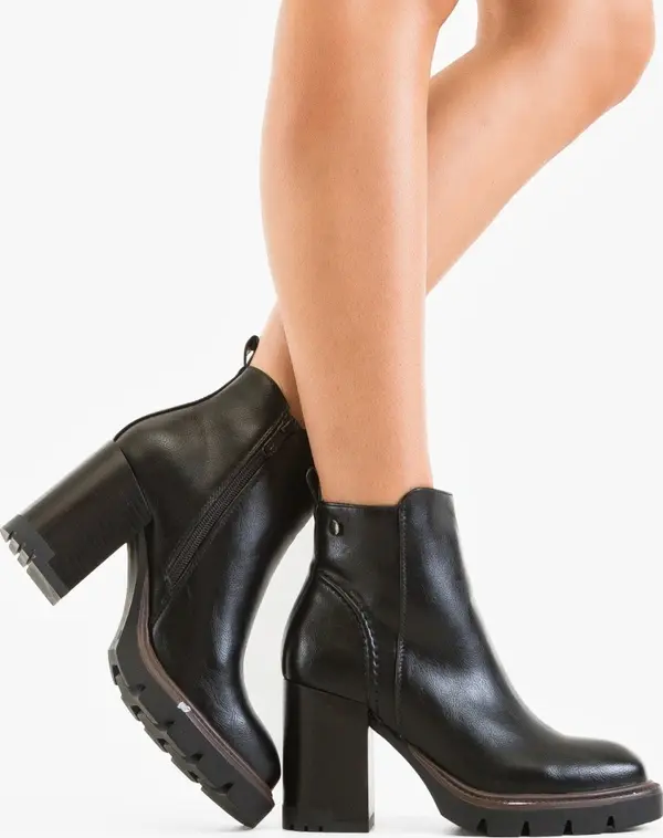 Ali Ботини Lowri Черни