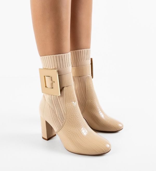 Ali Ботини Lyla Бежов