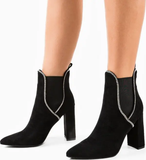 Ali Ботини Mckay Черни