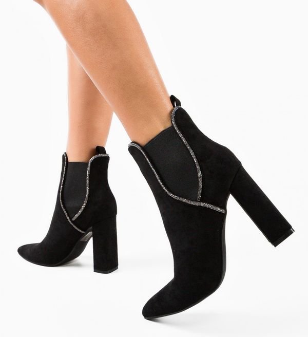 Ali Ботини Mckay Черни