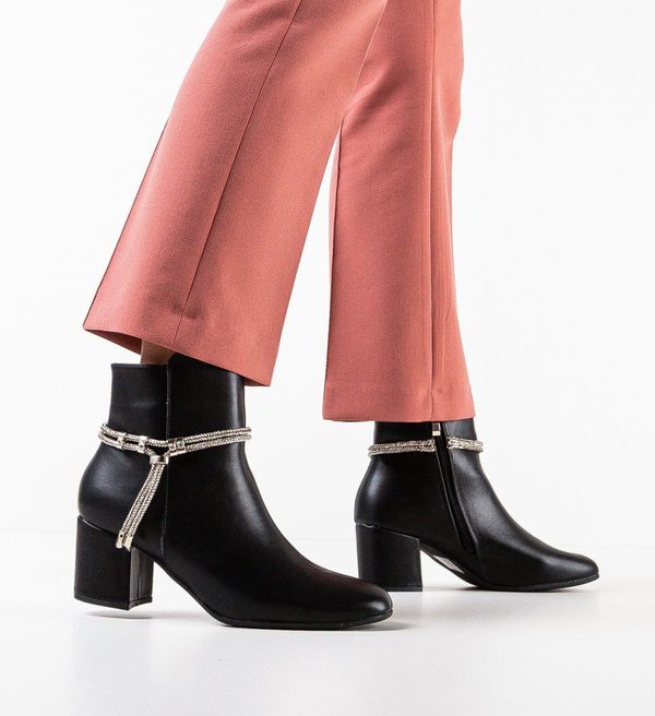 Angel Blue Ботини Miley Черни