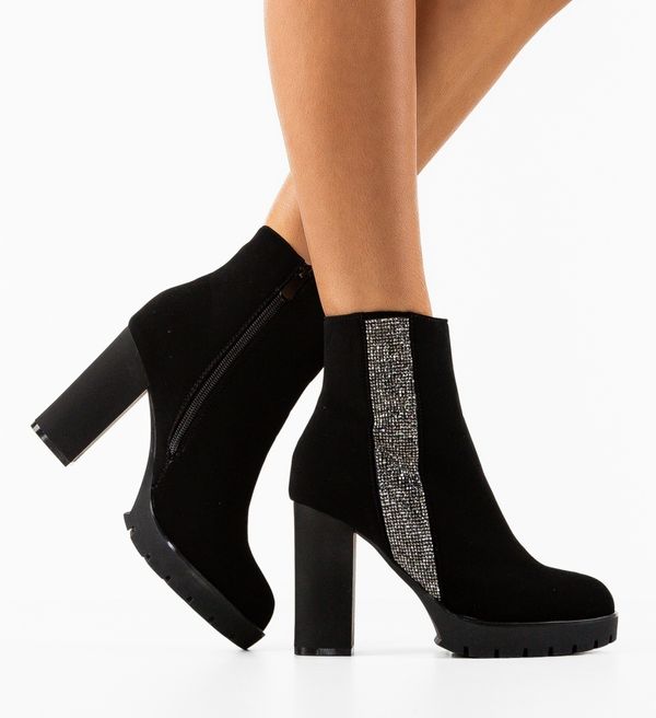 Ali Ботини Nabil Черни