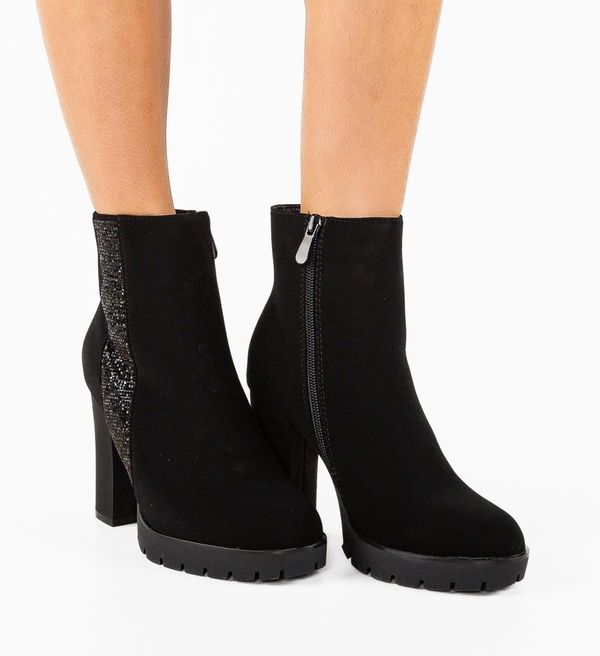 Ali Ботини Nabil Черни