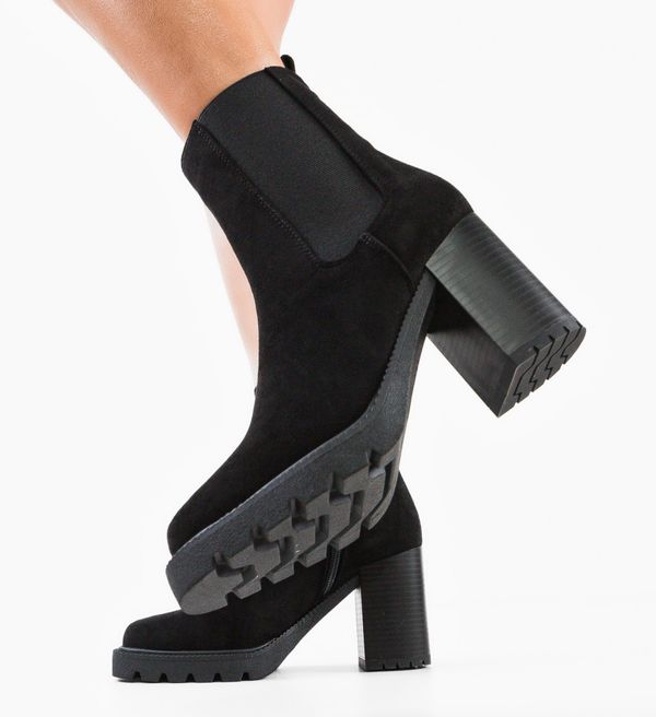 Udobni Ботини Nevymar Черни