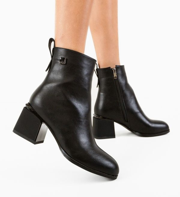 Carolie Ботини Neymar Черни