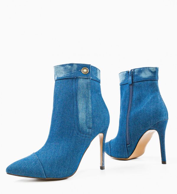 Ali Ботини Nithya Сини