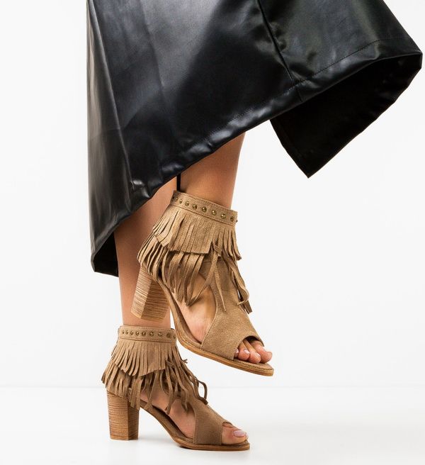 Ali Ботини Olga Каки