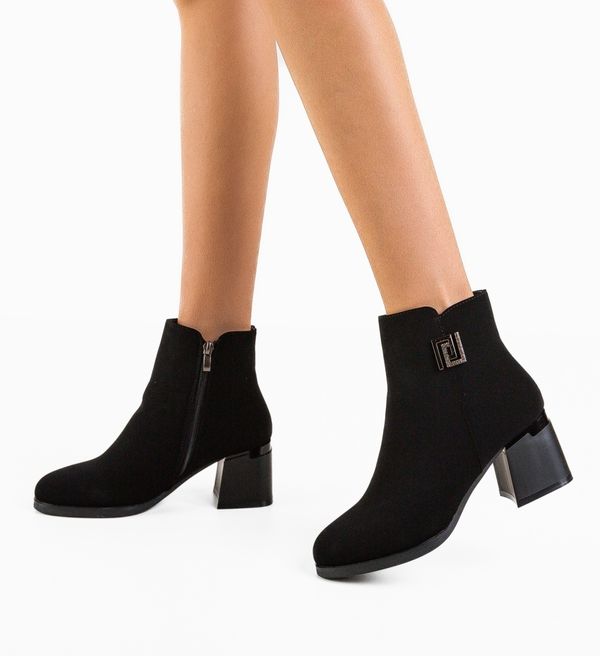 Ali Ботини Omid Черни