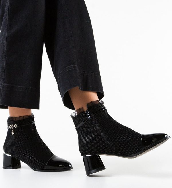 Hebe Ботини Precious Черни