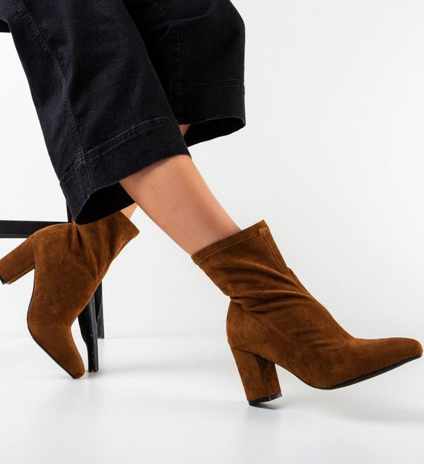 Mattar Ботини Rapaz Камел