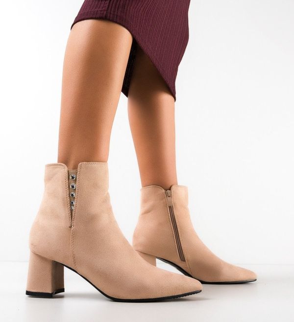 Botinelli Ботини Rezaq Бежов