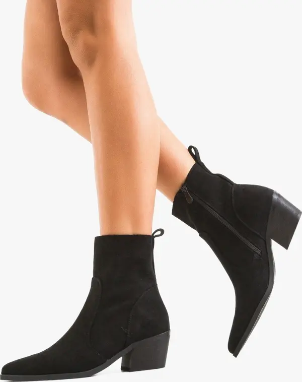 Ali Ботини Rhiann Черни