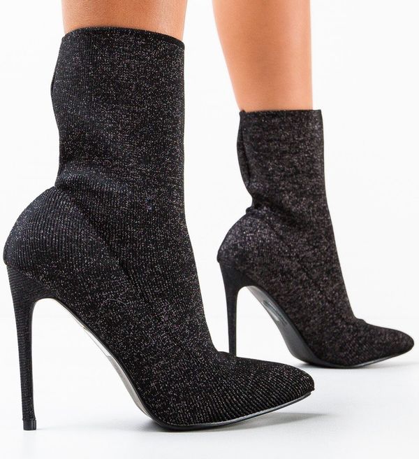 Ali Ботини Ruiz Черни