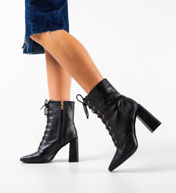 Ali Ботини Rupert Черни