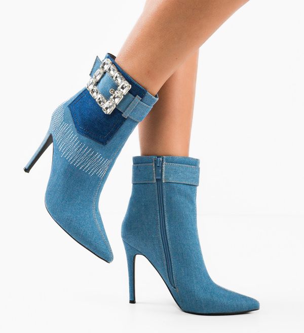 Ali Ботини Santi Сини