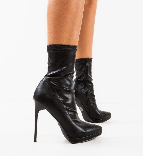 Botinelli Ботини Scarl Черни