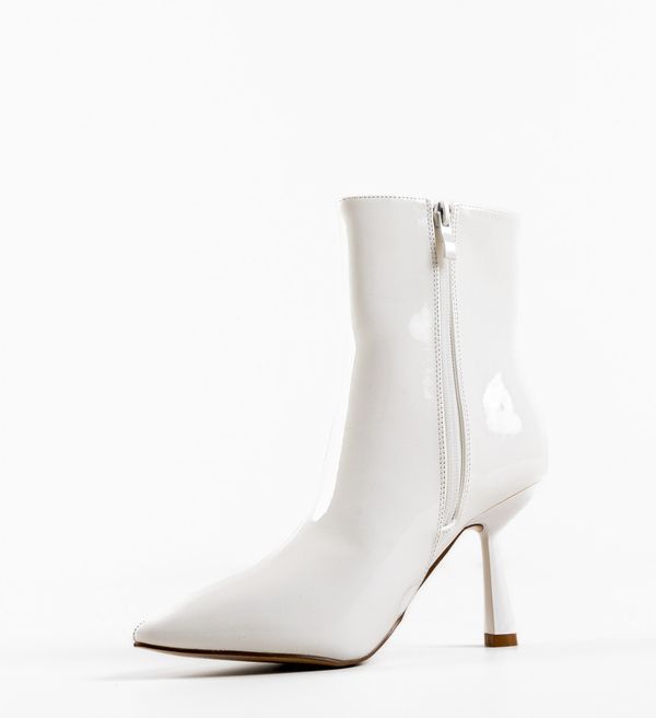 Ali Ботини Seera Бели