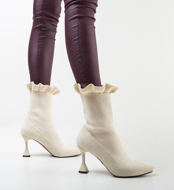 Wow Shoes Ботини Serela Бежов