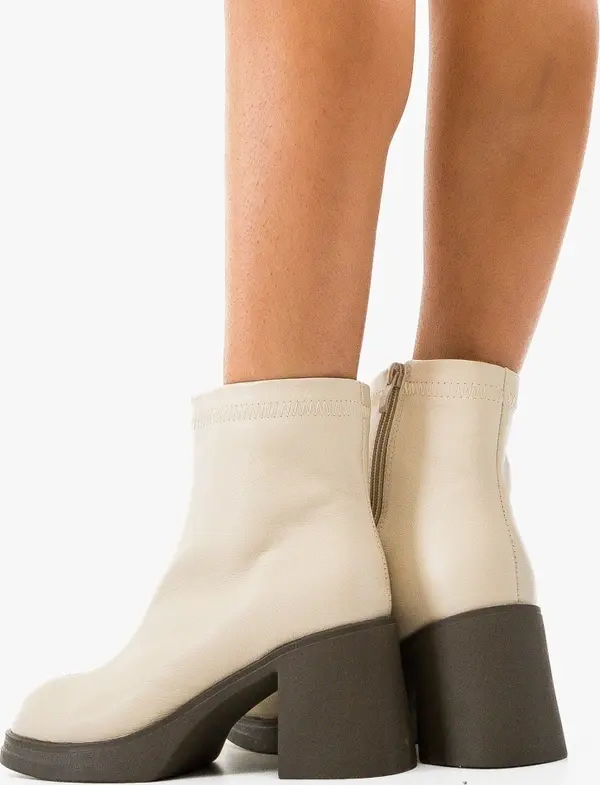 Botinelli Ботини Tafta Бежов