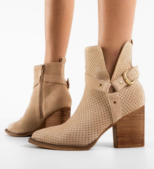 Cristina Ботини Talnah Бежов