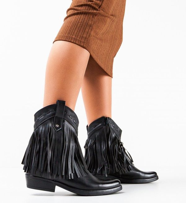 Ali Ботини Valentine Черни