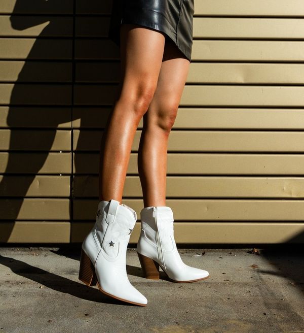 Ali Ботини Vanna Бели