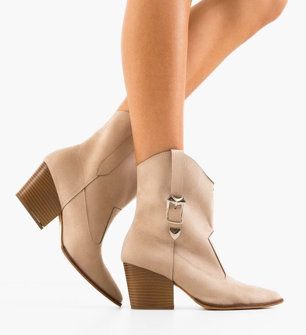 Wow Shoes Ботини Yua Бежов