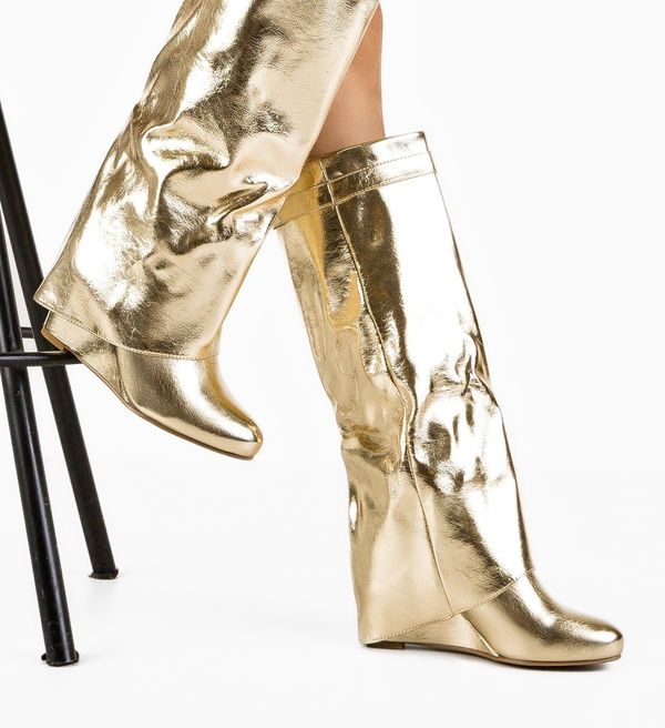 Ali Ботуши Ahmed Златни