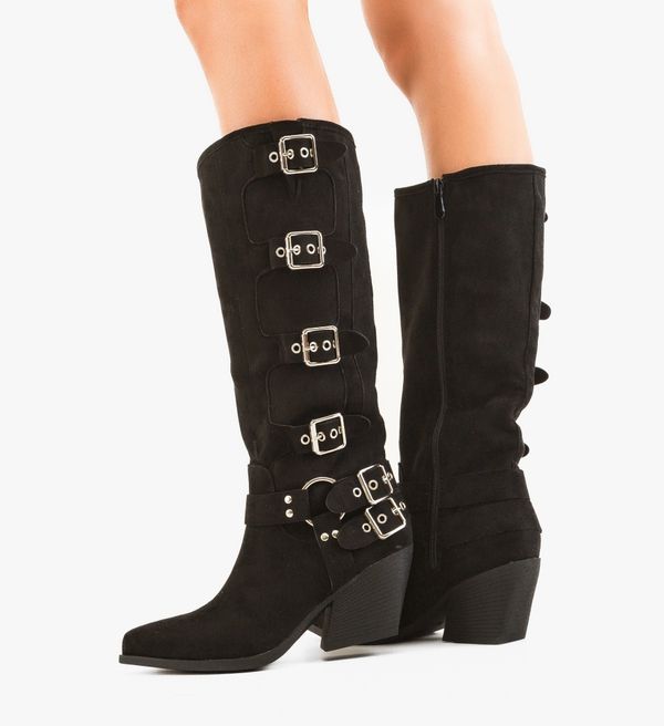 Ali Ботуши Aronas Черни