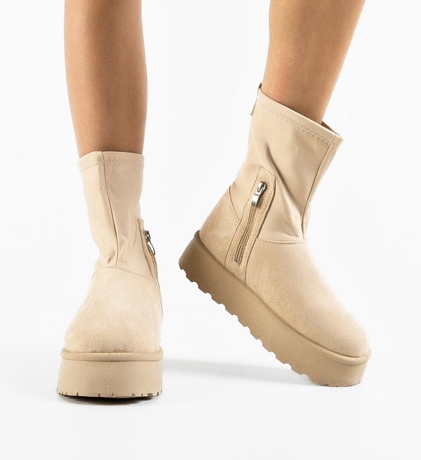 Wow Shoes Ботуши Blazia Бежов