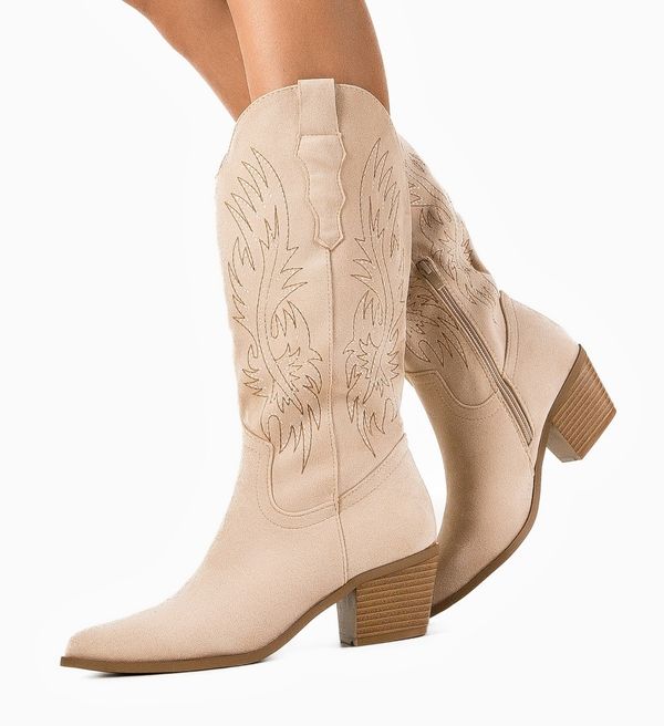 Ali Ботуши Chikelu Бежов