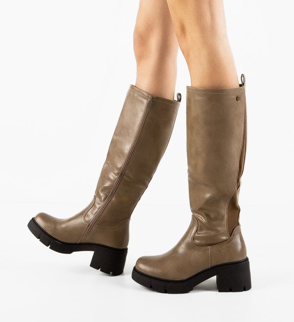 Ali Ботуши Cortez Каки