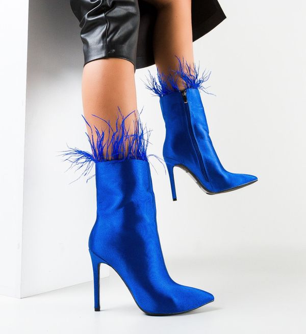 Ali Ботуши Dewe Сини